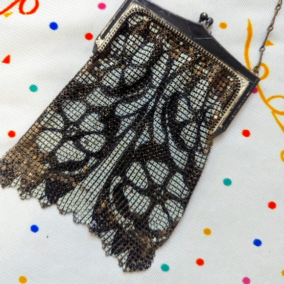 Antique Art Deco 1920's Whiting & Davis Co Mesh Floral Clutch Purse - Picture 2 of 6